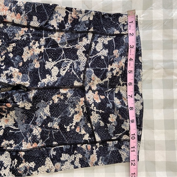 Lululemon s High rise leggings pocket size 4 black pink ecru athletics - Picture 11 of 15